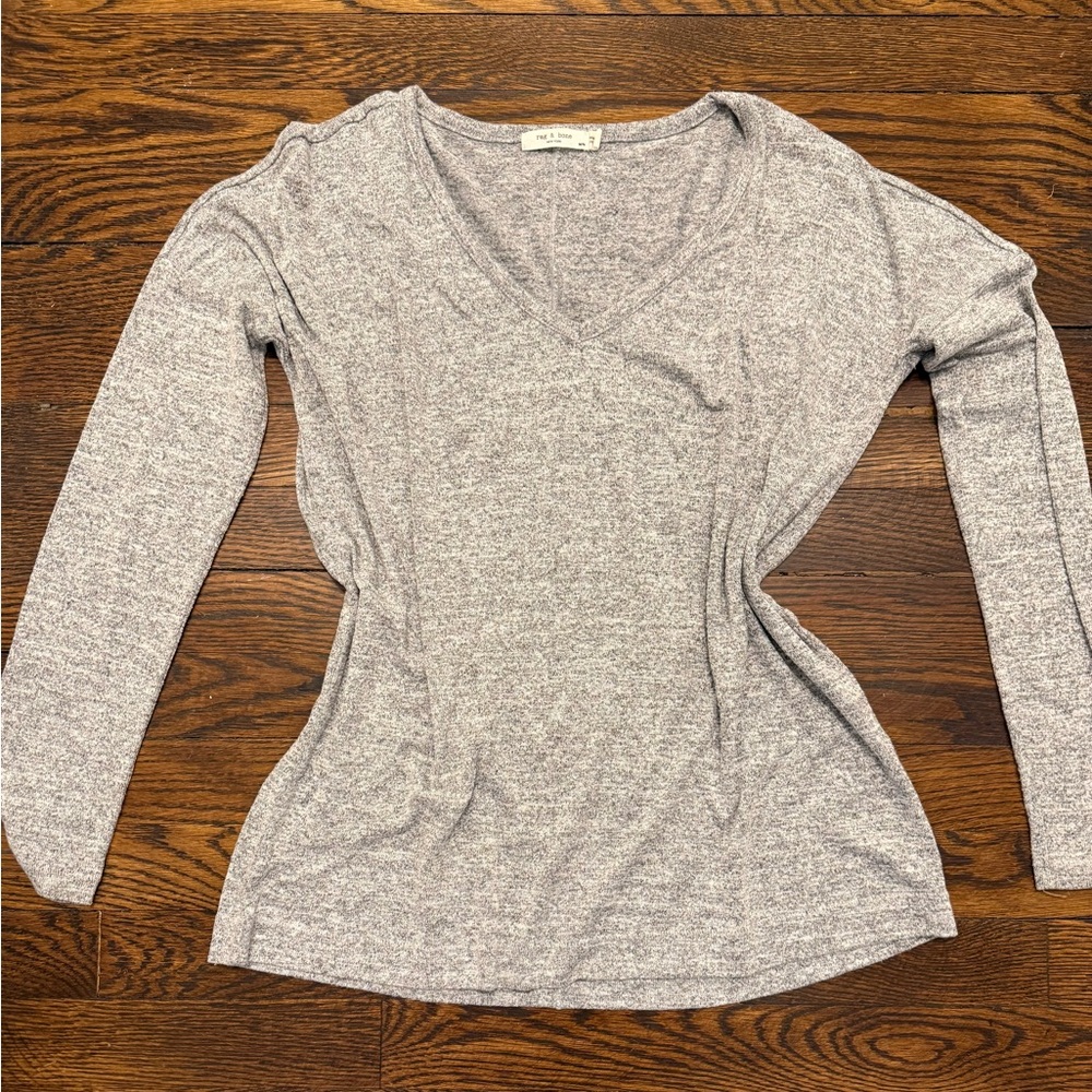 Rag & Bone Heather Gray V-Neck Long Sleeve Top